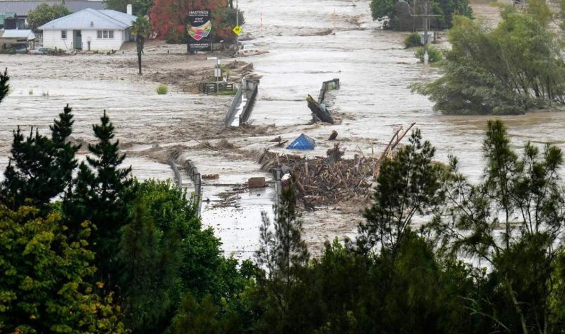Fuerte ciclón en Nueva Zelanda dejó cuatro muertos y más de 10.000 personas desplazadas