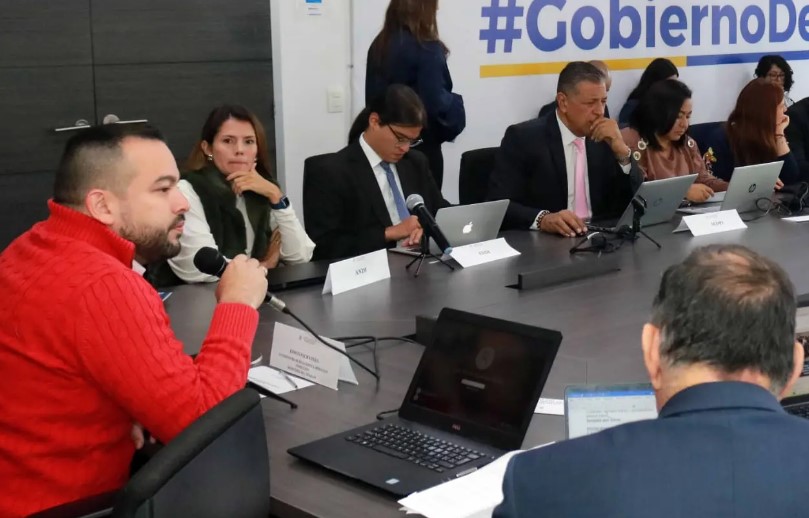 Gobierno estudia 3.000 propuestas sobre la reforma laboral