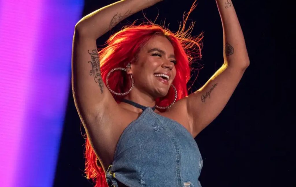 Karol G contó cómo Pablo Escobar cambió la vida de su familia