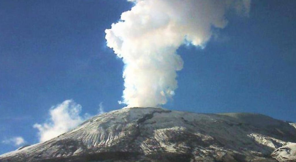 Alerta naranja del volcán Nevado del Ruiz podría durar varios meses