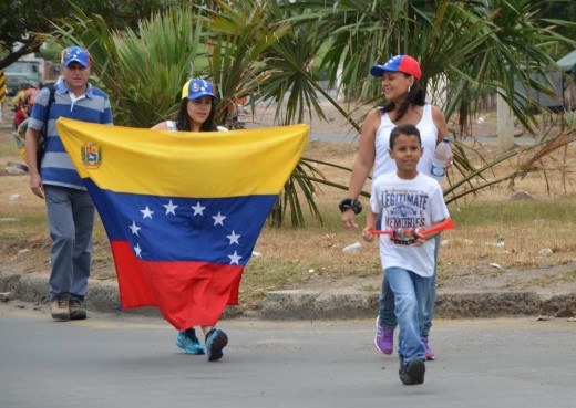 Amplían plazo para que migrantes venezolanos validen su información en Migración Colombia