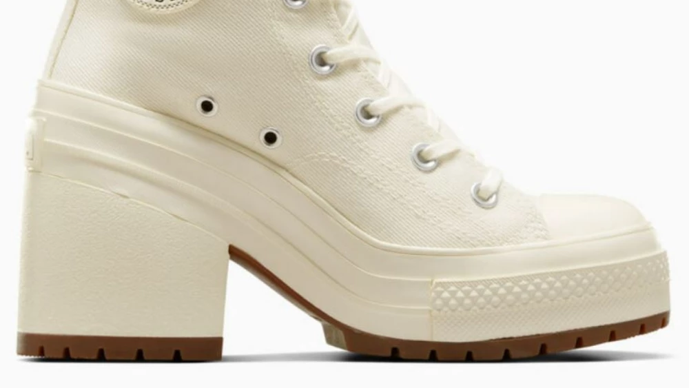 Reconocida marca lanzó “tenis tacón” para imponer nueva moda