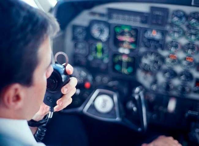 El mensaje de despedida del piloto de Ultra Air en último vuelo antes de declarar el cese de operaciones