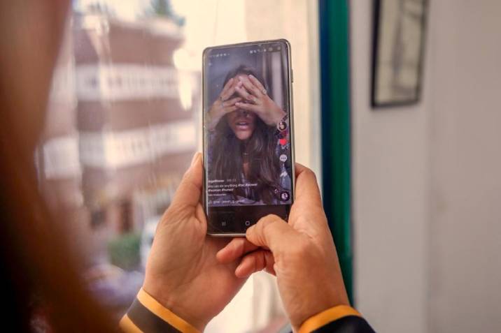 TikTok actualiza sus normas de comunidad ante la creciente presión occidental por ciberseguridad y desinformación