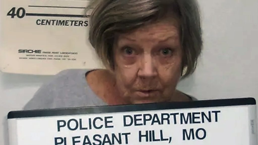 Mujer de casi 80 años es detenida en EE.UU. por intentar robar un banco por tercera vez