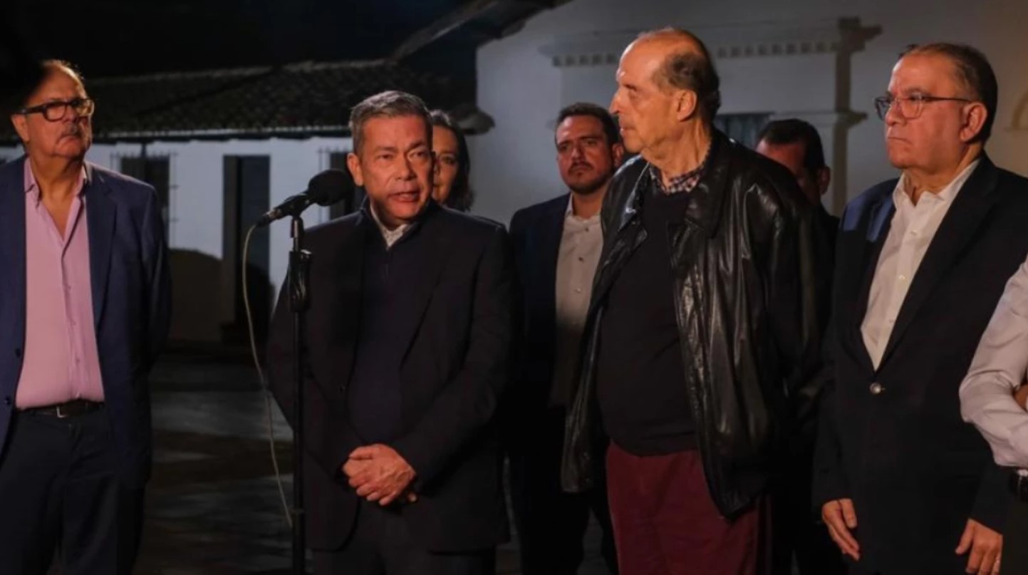 ¿A qué acuerdo se llegó en la reunión entre el presidente Petro y la oposición venezolana?