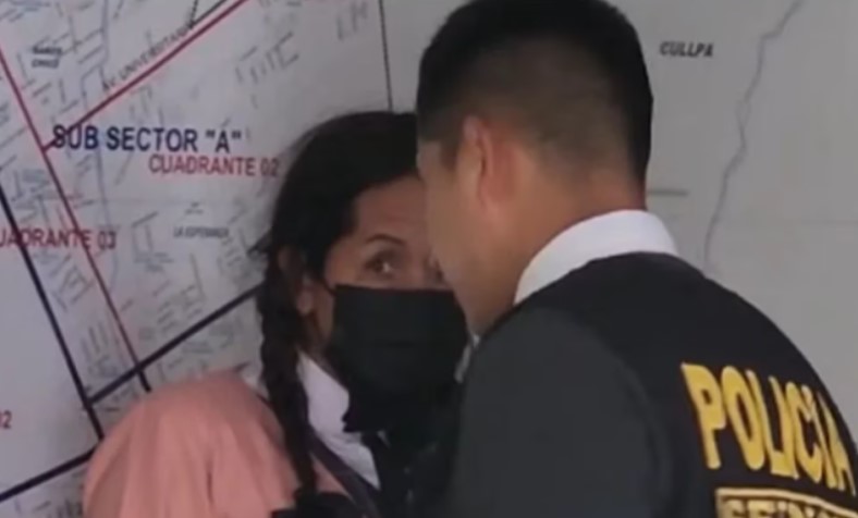 Lo que dijo un colectivo LGBTI en defensa del presunto acosador descubierto tomando fotos en baño de niñas de un colegio