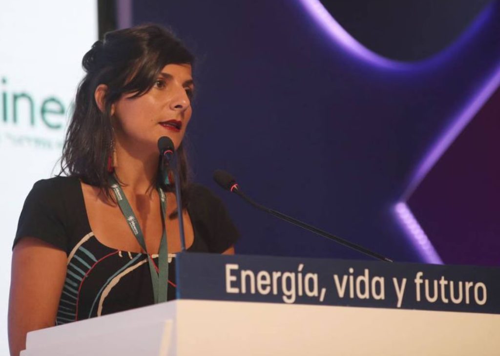 Ministra Velez, de nuevo es tendencia en redes por su no salida del Gobierno