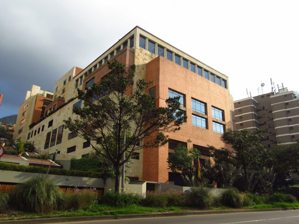 Embargan cuentas del Club El Nogal tras declararse responsabilidad por muerte de empresario mexicano