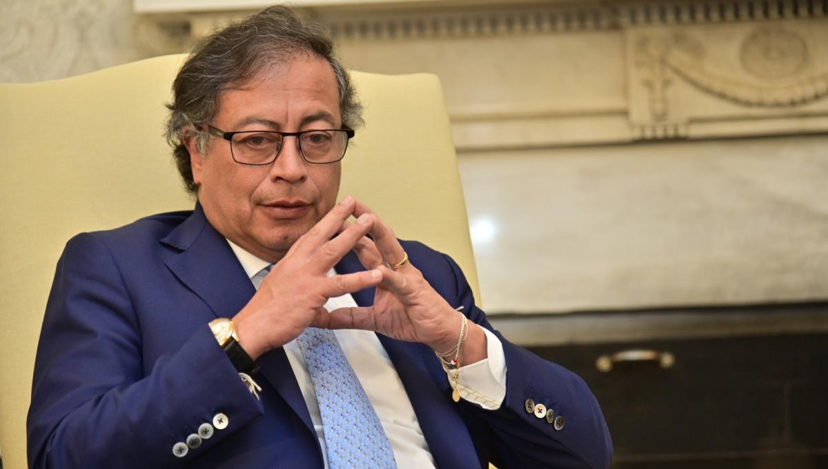 Presidente Gustavo Petro aborda avances en reformas y pide a la banca privada reducir tasas de interés