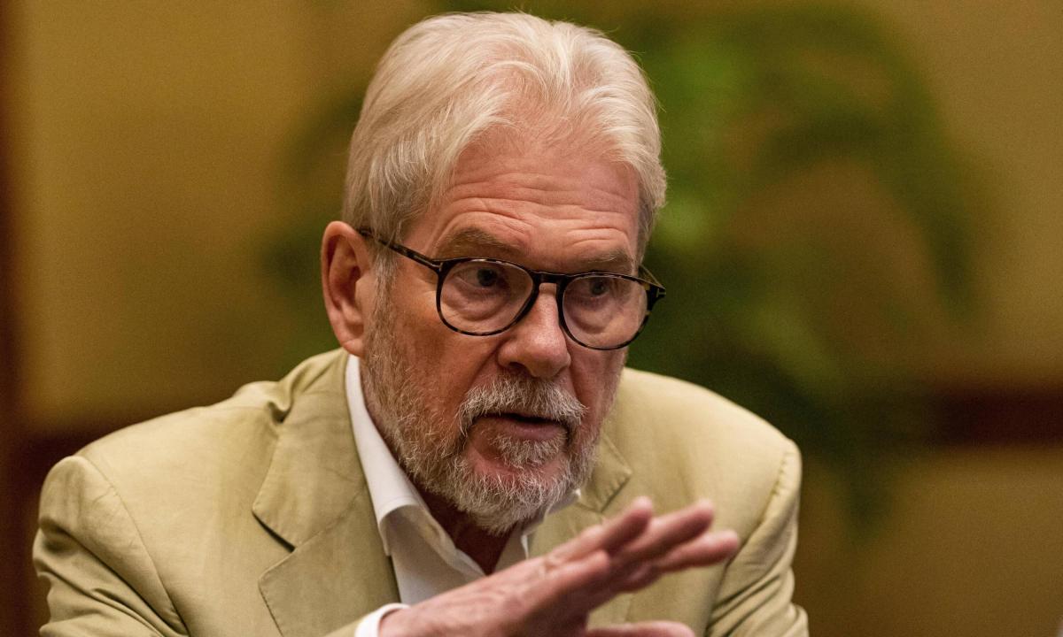 Exeditor de The Economist aseguró que hay 'dos Petros'