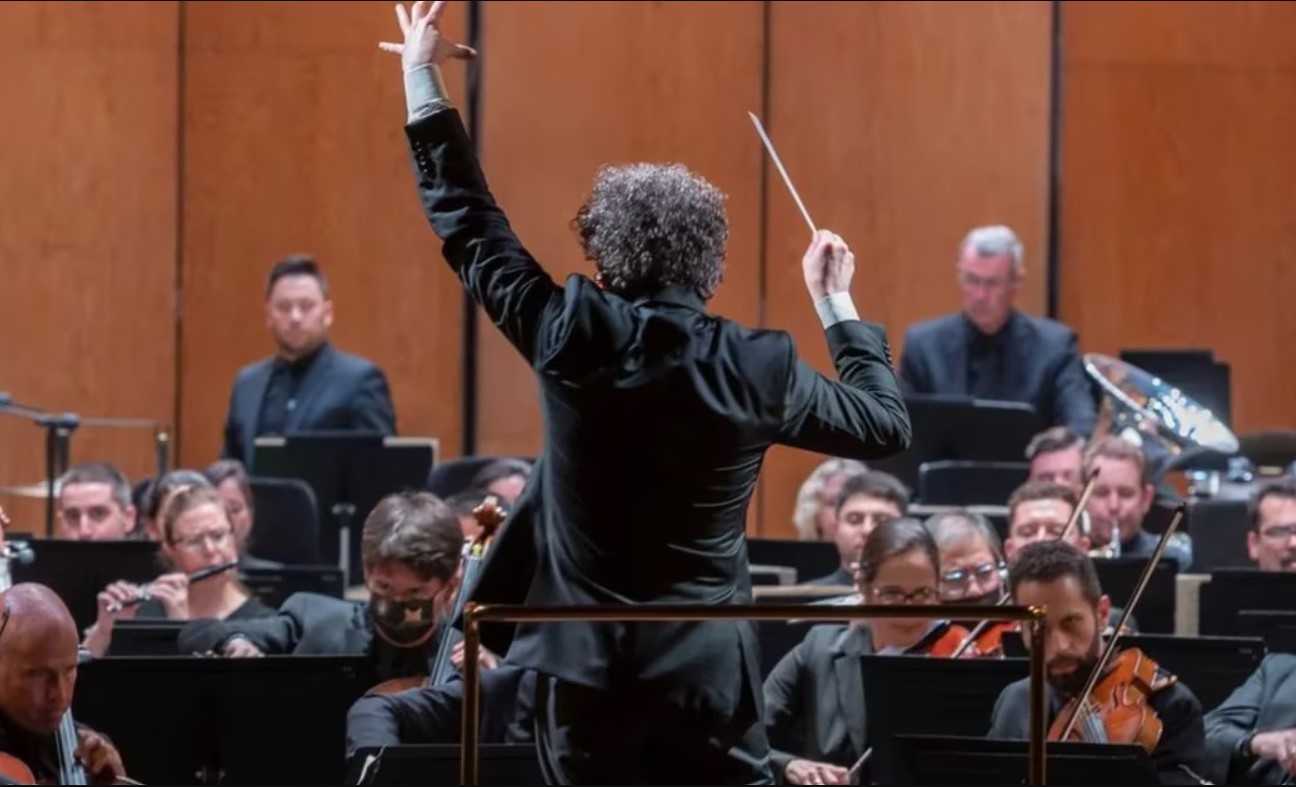 Orgasmo en concierto de la Filarmónica de Los Ángeles desconcierta al público