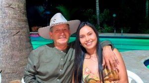 Viuda y sobrina, la revelación de la hija de Darío Gómez sobre el parentesco del cantante con su última mujer