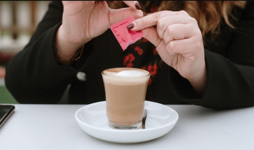 OMS advierte sobre los peligros de los edulcorantes artificiales para la salud