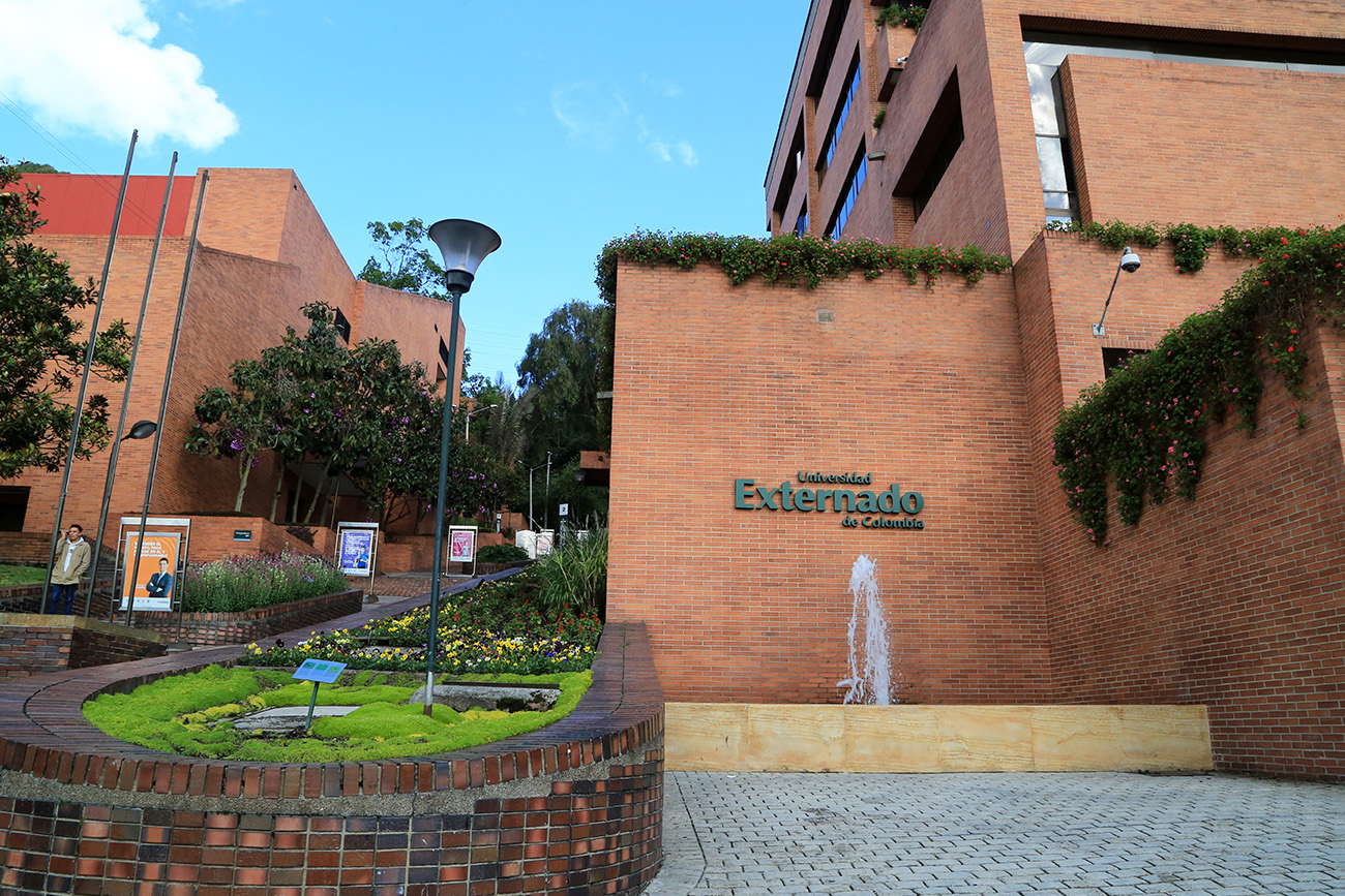 "Rebajatón" de precios llega a las universidades