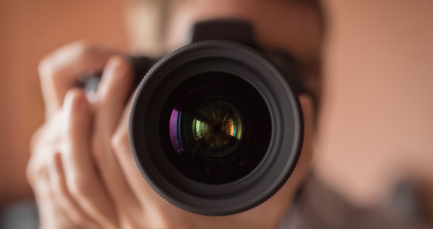 SENA abre programa de certificación para camarógrafos, fotógrafos y DJ's empíricos