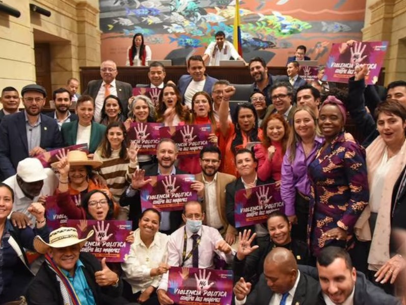 Cerca de ser aprobado en el Congreso proyecto de ley para prevenir y sancionar la violencia política hacia la mujer