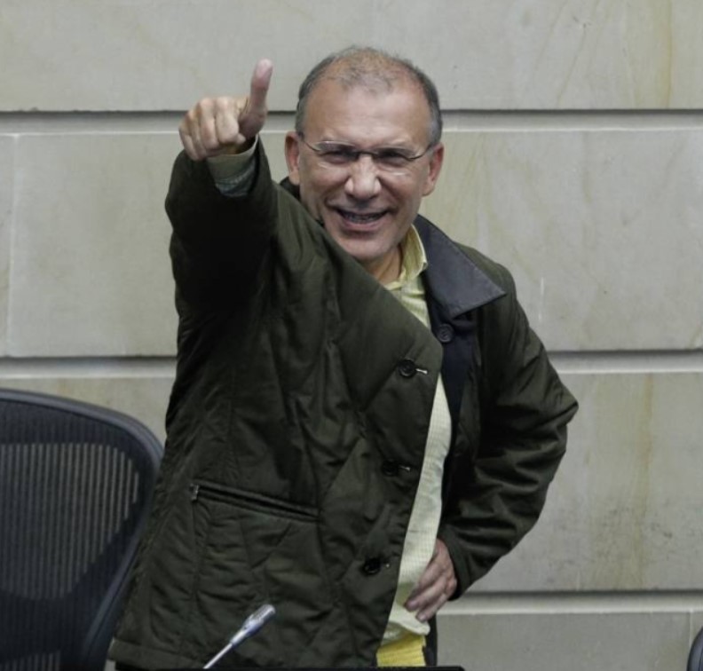 Roy Barreras anuncia que está libre de cáncer