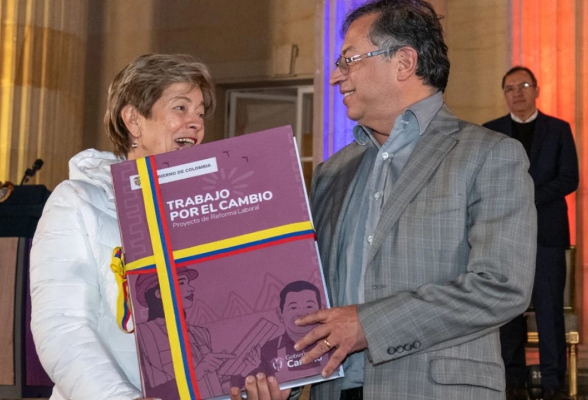 Reforma laboral no pasó del primer debate y se hundió en el Congreso