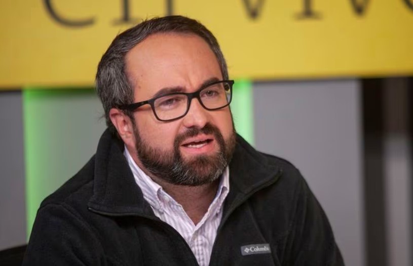 Por escándalo de las marionetas abren investigación a otro Senador