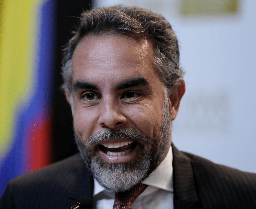 Procuraduría llama a Armando Benedetti a declarar por caso de Nicolás Petro