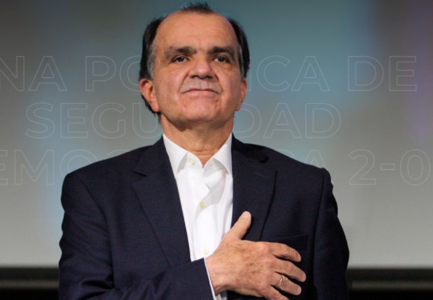 Óscar Iván Zuluaga responderá por seis delitos por caso Odebrecht