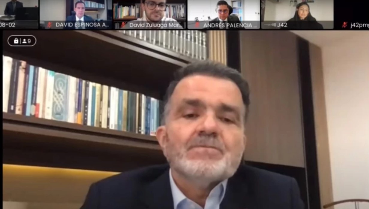 Óscar Iván Zuluaga y su hijo irán a juicio tras no aceptar cargos