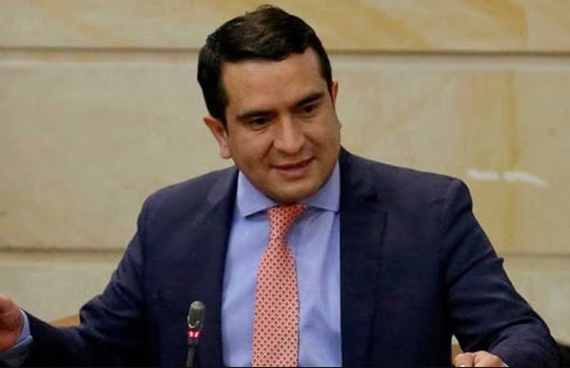 Corte Suprema investigará al exrepresentante Edward Rodríguez