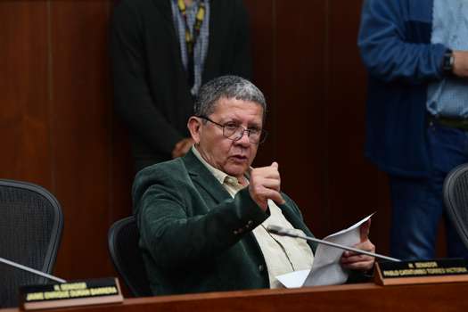 Imputan delitos de lesa humanidad a Pablo Catatumbo