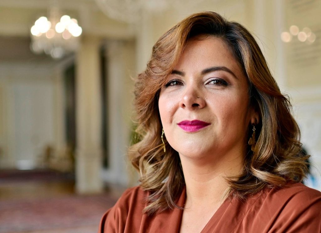 Sancionan a la Ministra de Agricultura por desacato