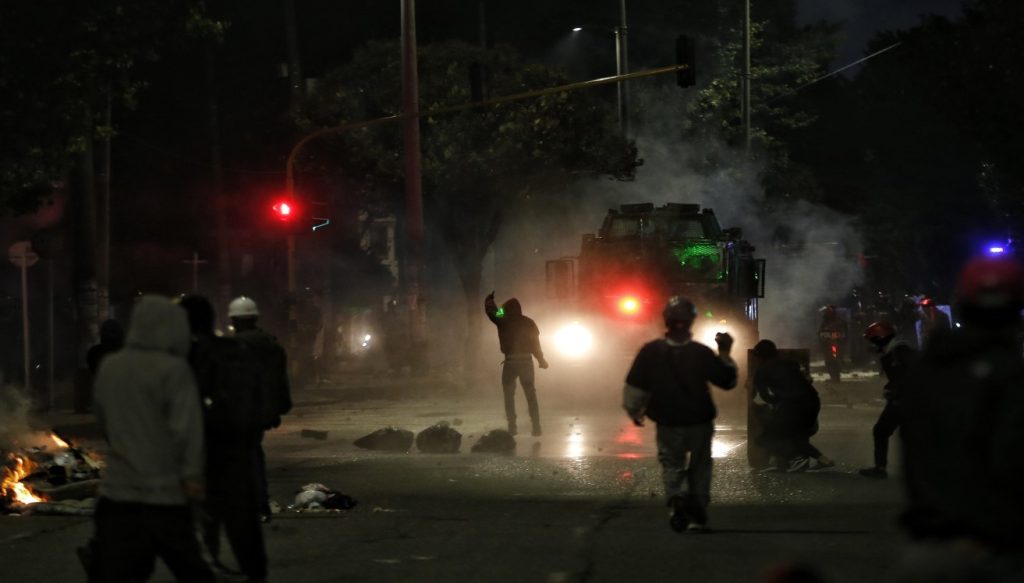 Primera línea: señalados de quemar vivos a 3 policías quedaron libres