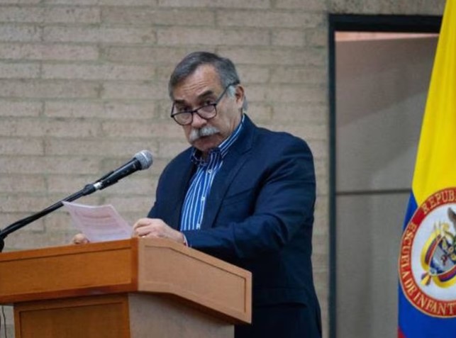 Investigarán denuncias de corrupción hechas por ex viceministro