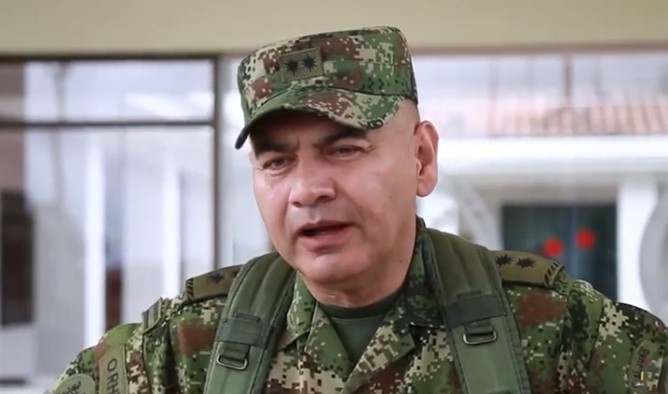 Por vínculos con las FARC investigan a General de la República