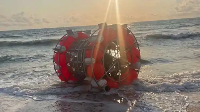 Fracasa intento de cruzar el Atlántico en una 'rueda de hámster'