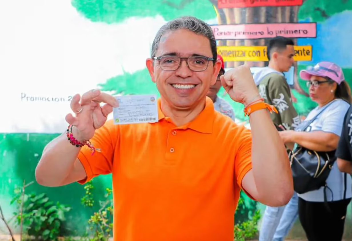 Por incumplimiento de la Ley de Cuotas suspenden a gobernador electo del Magdalena