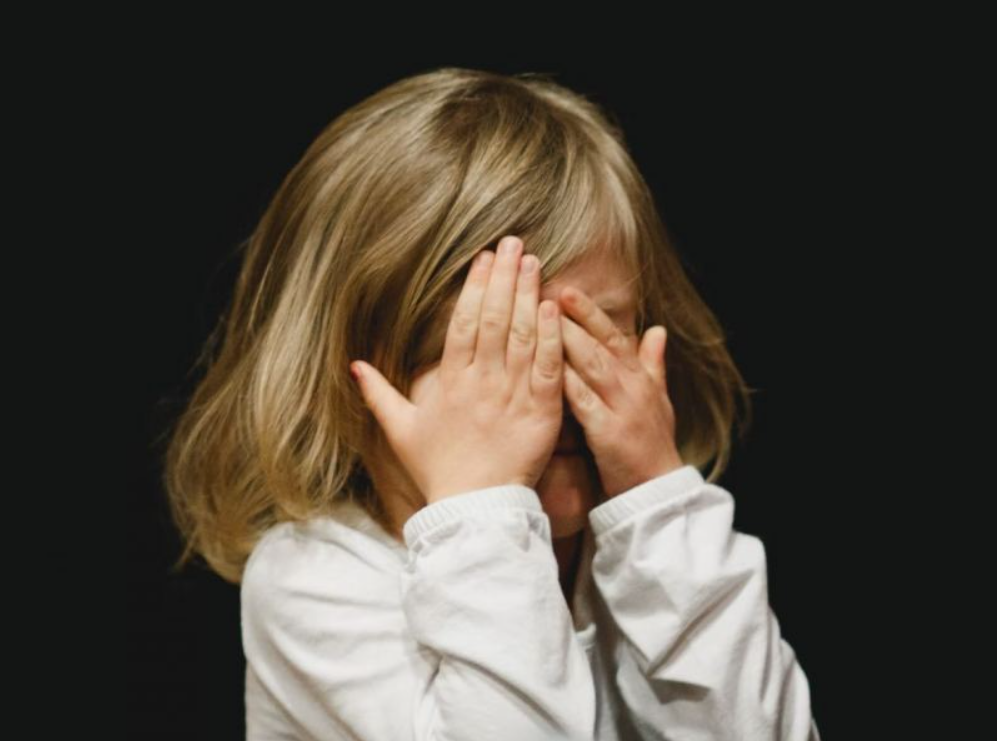 Tres hermanas de 3, 6 y 9 años fueron abusadas por su propio padre