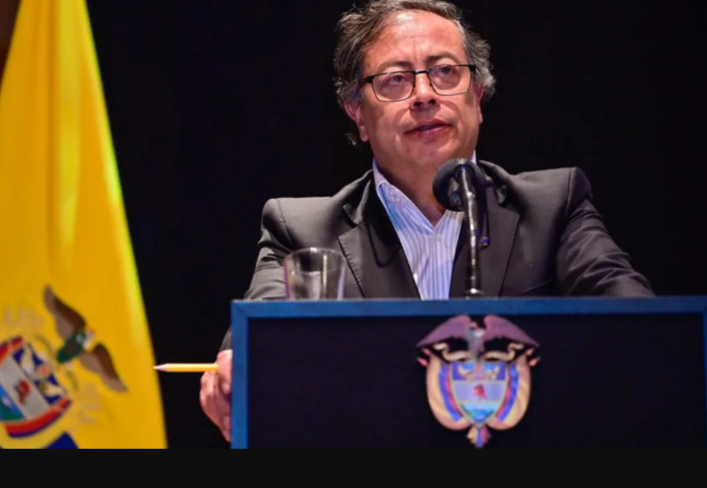 Altos salarios no subirán en 2024 por fallo de la Corte Constitucional