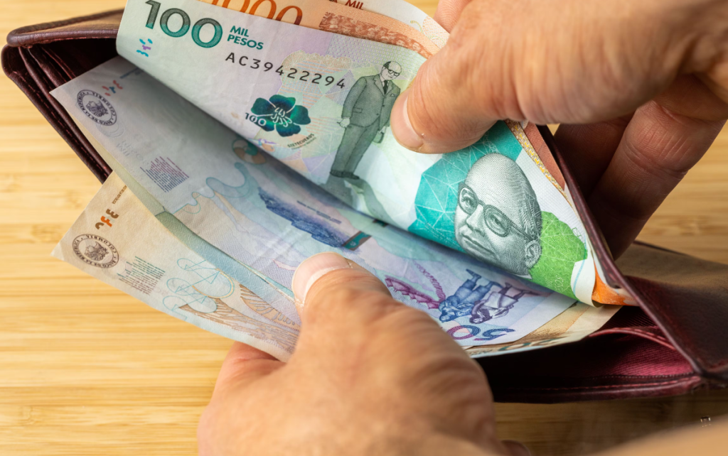 Nuevos impuestos generan incertidumbre en sectores económicos