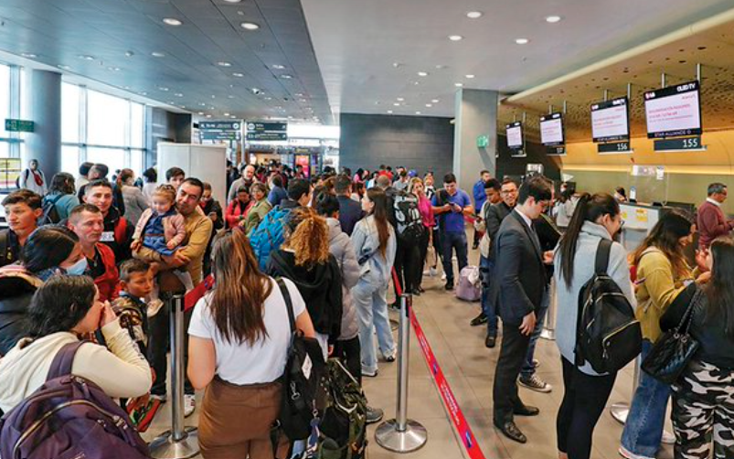 Reponsabilizan a la Aerocivil del caos en aeropuertos de El Dorado y resto del país