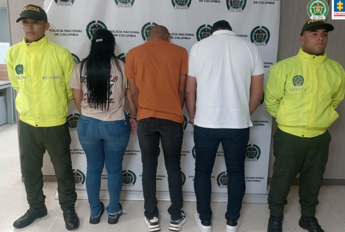 Desmantelan red criminal que estafó a cadena de supermercados por más de 2.300 millones de pesos