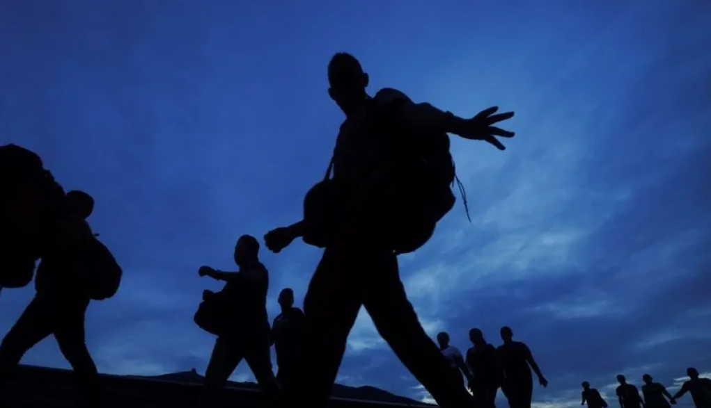 Capturan cuatro de integrantes de 'Mochileros', banda que falseaba identidades colombianas para migrantes