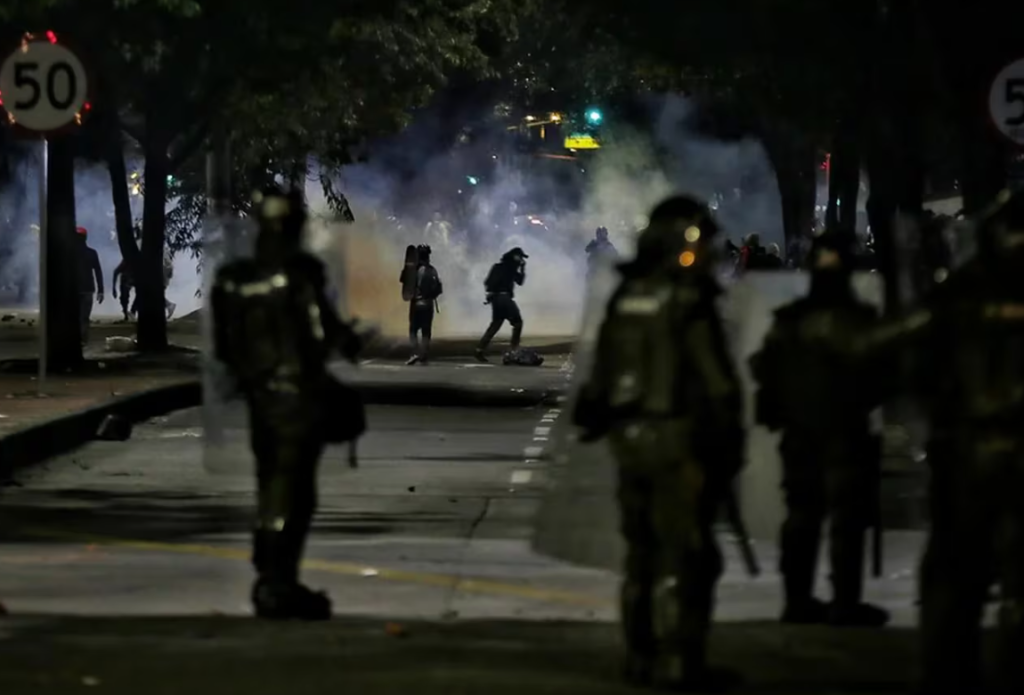 Liberación de presunto violador de una niña de 11 años provocó bandalización de un CAI en localidad de Kennedy