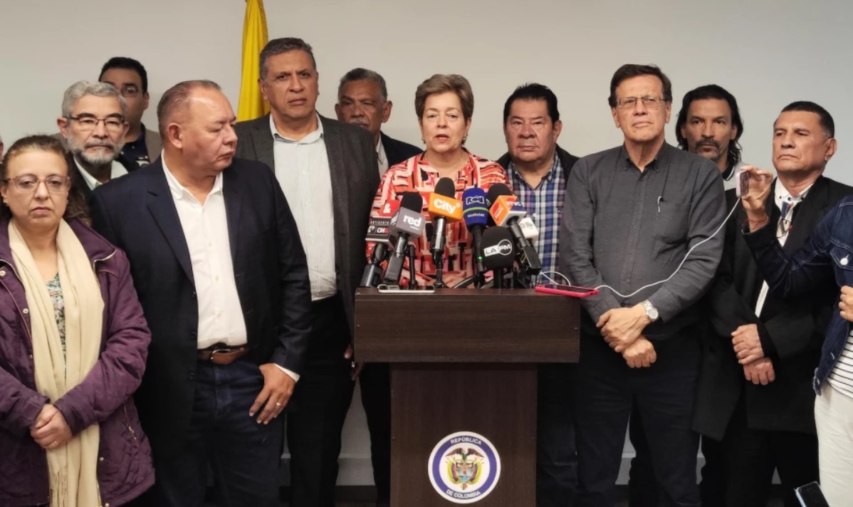 Salario mínimo se fijará por decreto luego de no lograr consenso