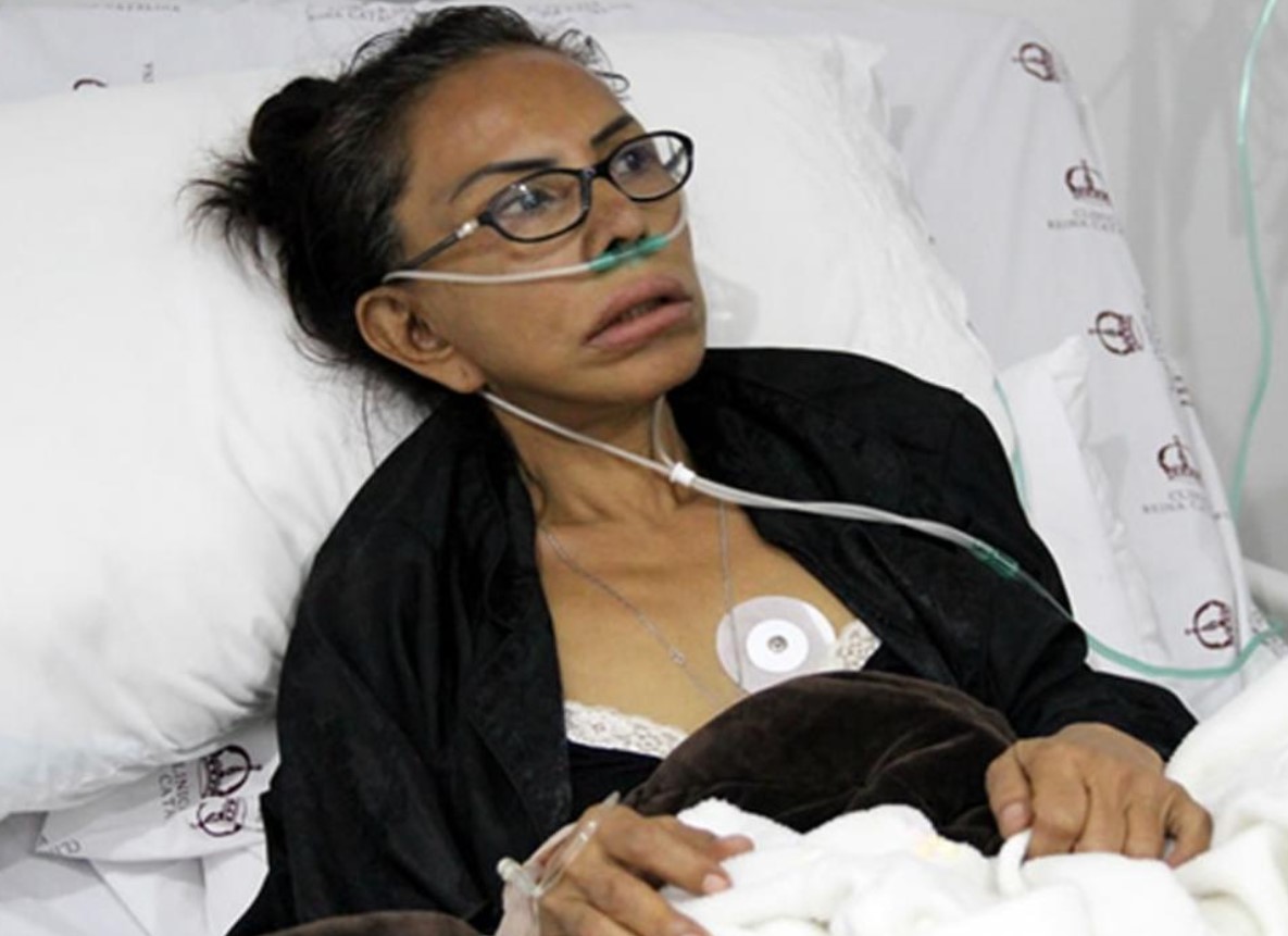 Trasladan de urgencia a 'La Gata' a clínica por grave deterioro de salud