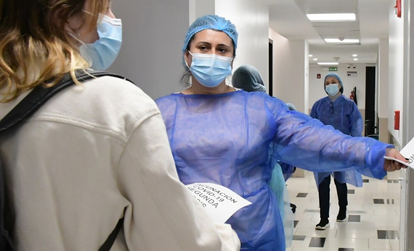 Uso del tapabocas deja de ser obligatorio en centros de salud de Colombia