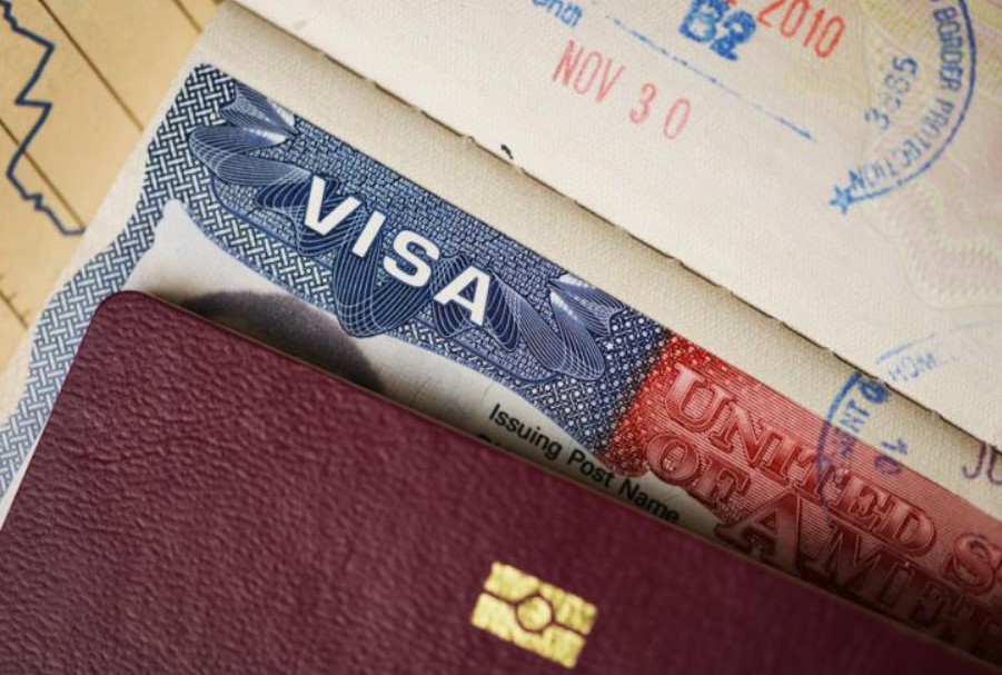 ¡Ni con visa! EE.UU. prohíbe entrada al país a ciudadanos de Venezuela y 11 países más