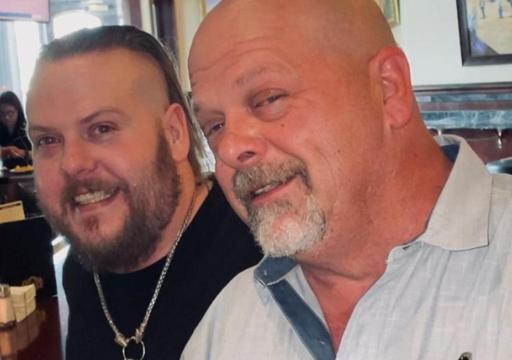 Por una presunta sobredosis murió Adam Harrison, hijo de Rick, de El Precio de la Historia