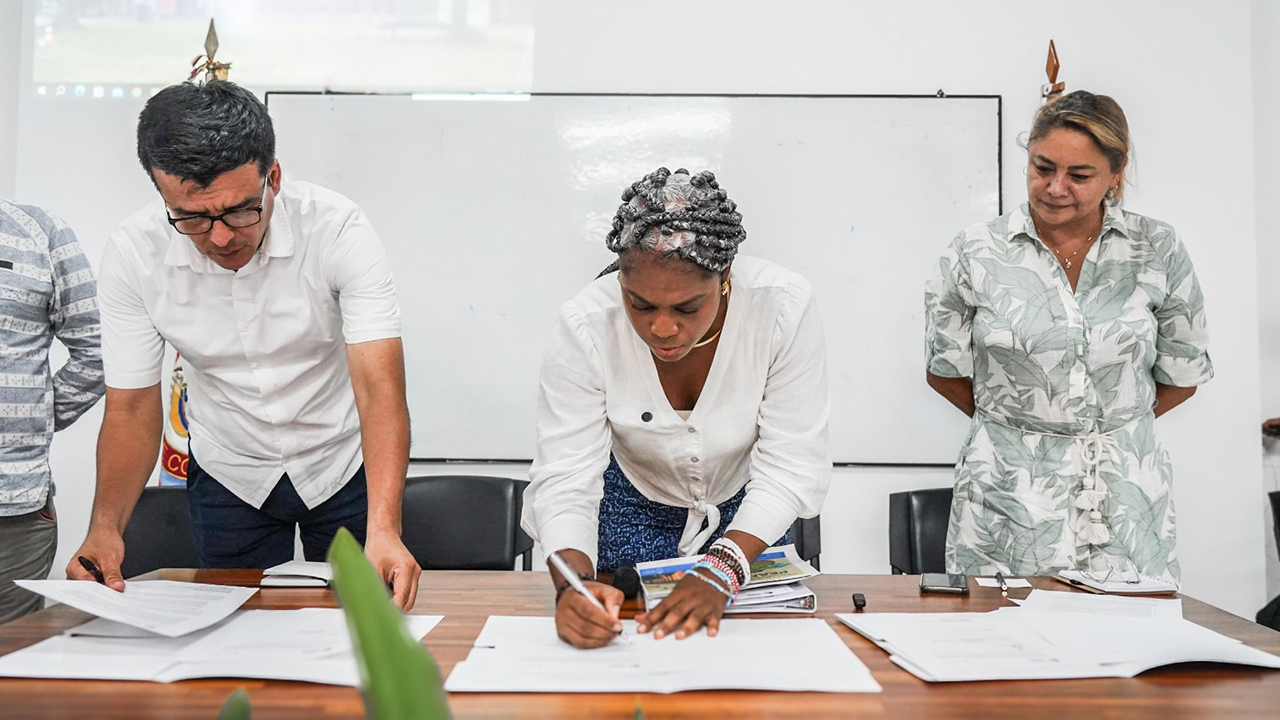 En un esfuerzo por fortalecer la educación superior en la región amazónica Foto: Ministerio de Educación