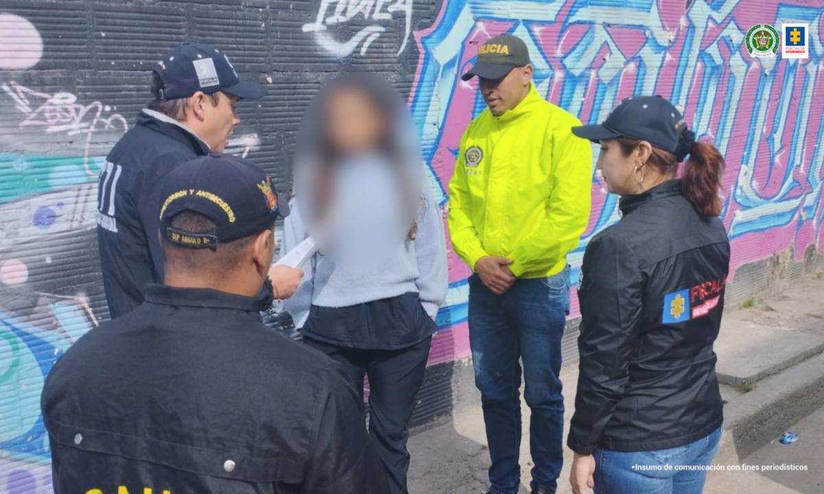 Profesora detenida FOTO: Fiscalía General de la Nación