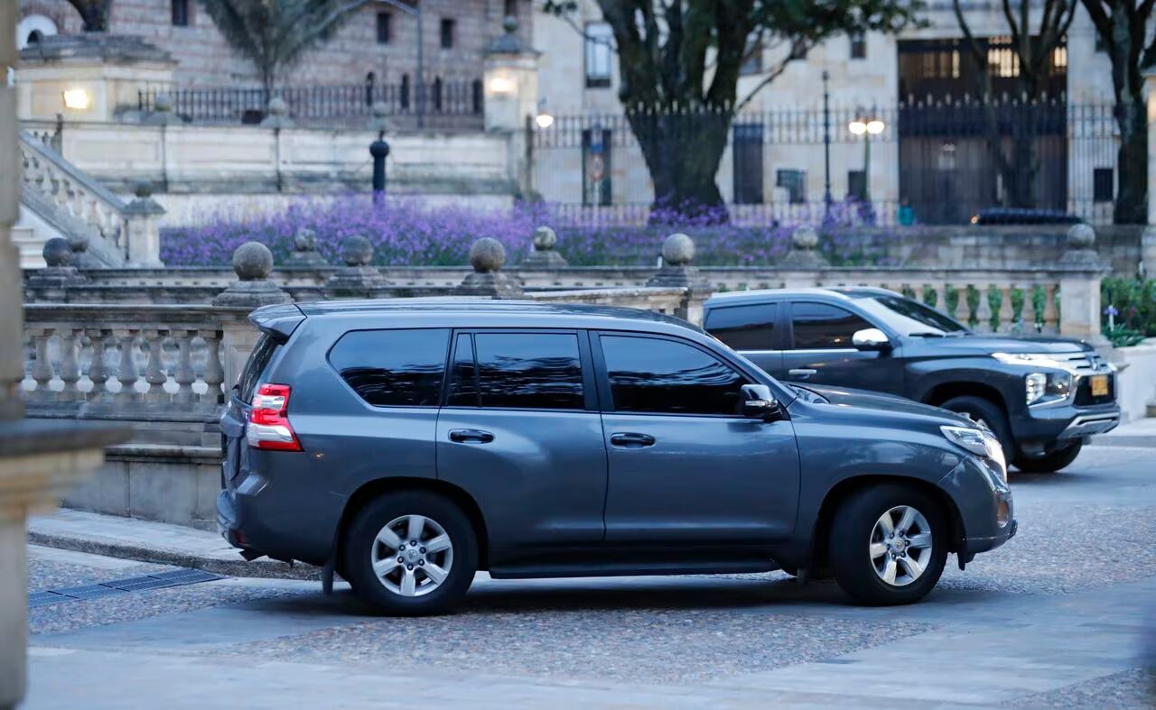 Las camionetas blindadas. Foto: Semana